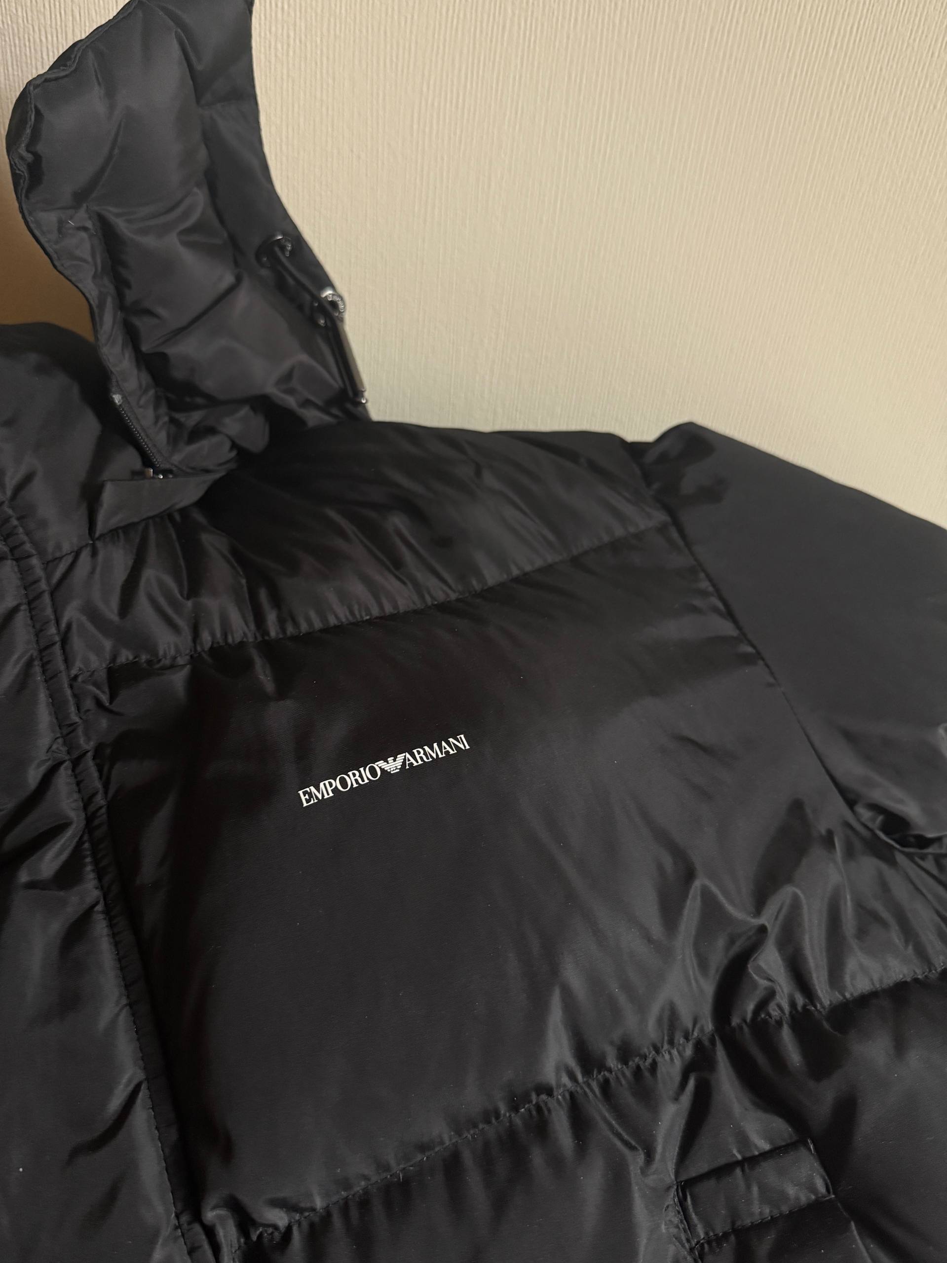 Мужской пуховик Emporio Armani, размер 46