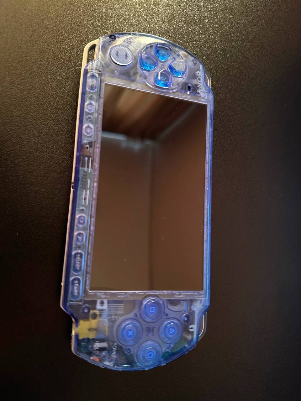 Sony PSP 3000 в прозрачном корпусе, прошитая