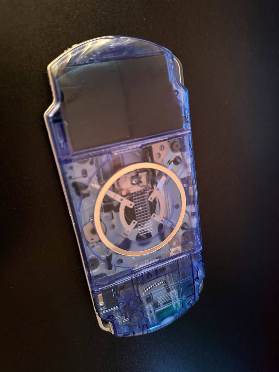 Sony PSP 3000 в прозрачном корпусе, прошитая