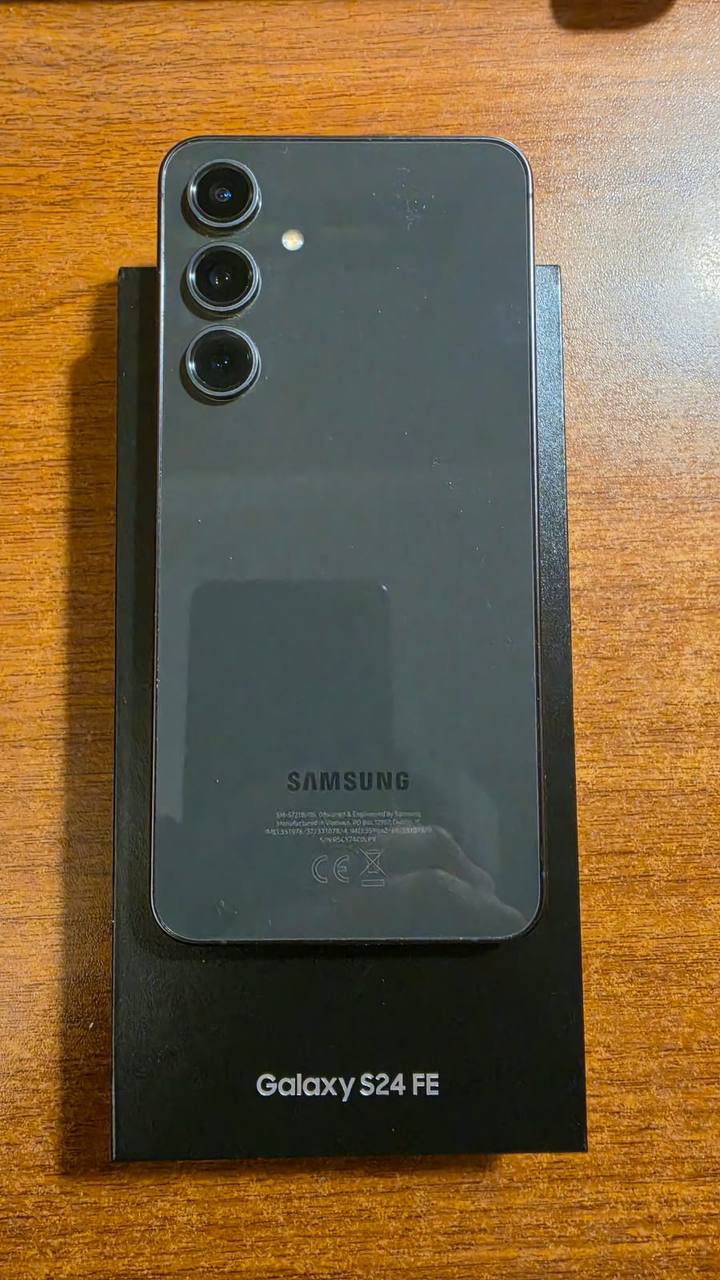 Samsung Galaxy S24 FE 256 ГБ