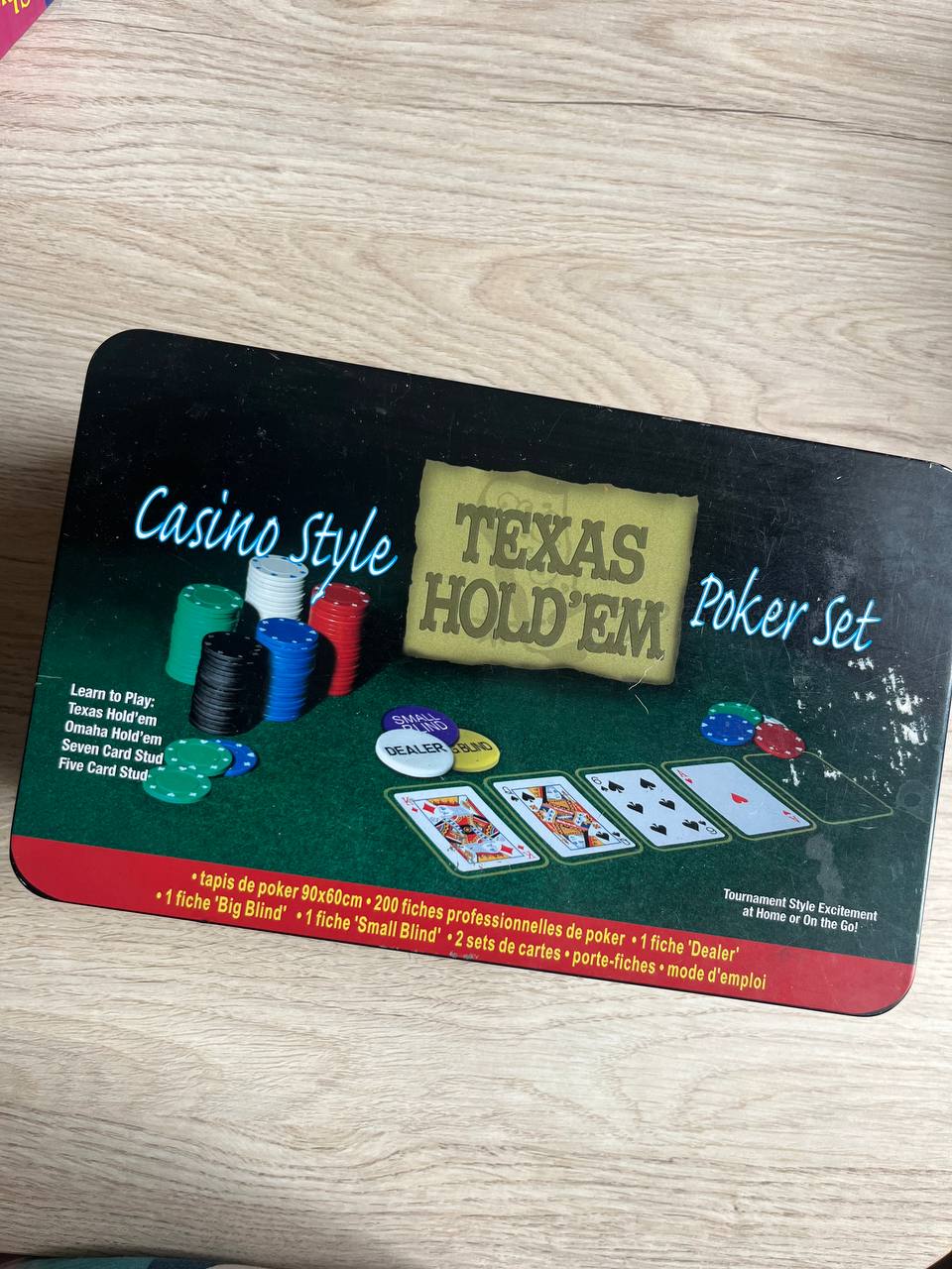 Набор Texas Hold'em Casino Style, 200 фишек + 2 колоды + фишки Dealer/Blind