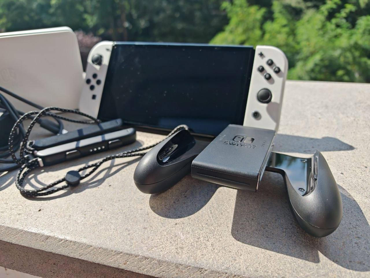 Nintendo Switch OLED с чипом, 2 джойкона, док-станция