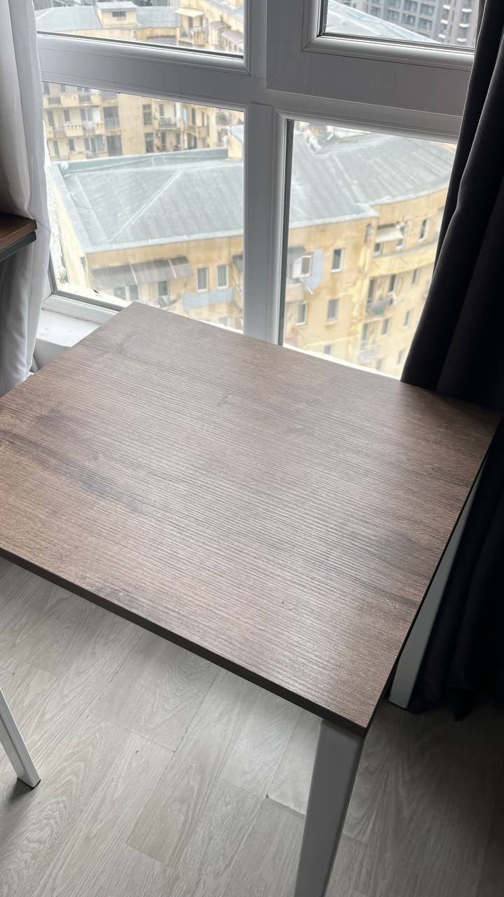Рабочий стол 50×60, высота 75 см