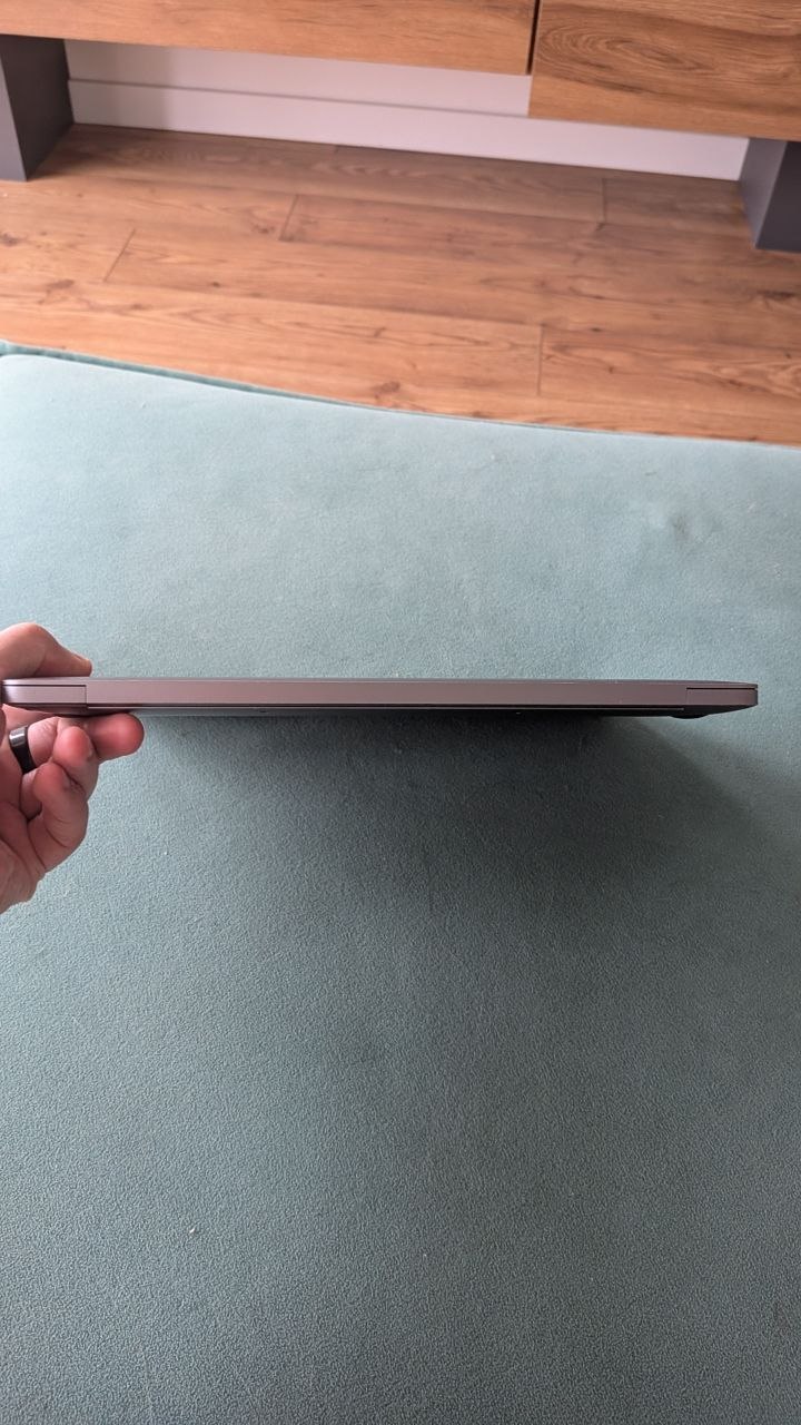 MacBook Air M1 16GB / 1TB