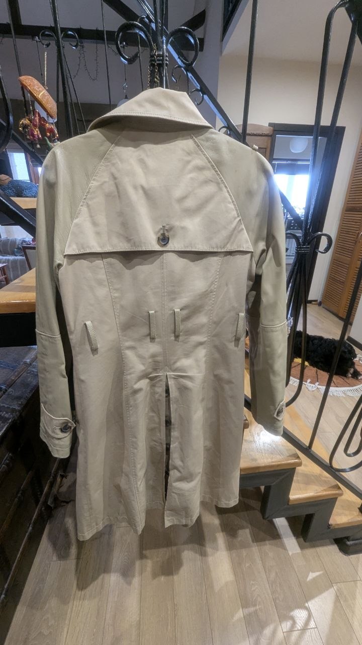 Женский плащ Max Mara, размер S