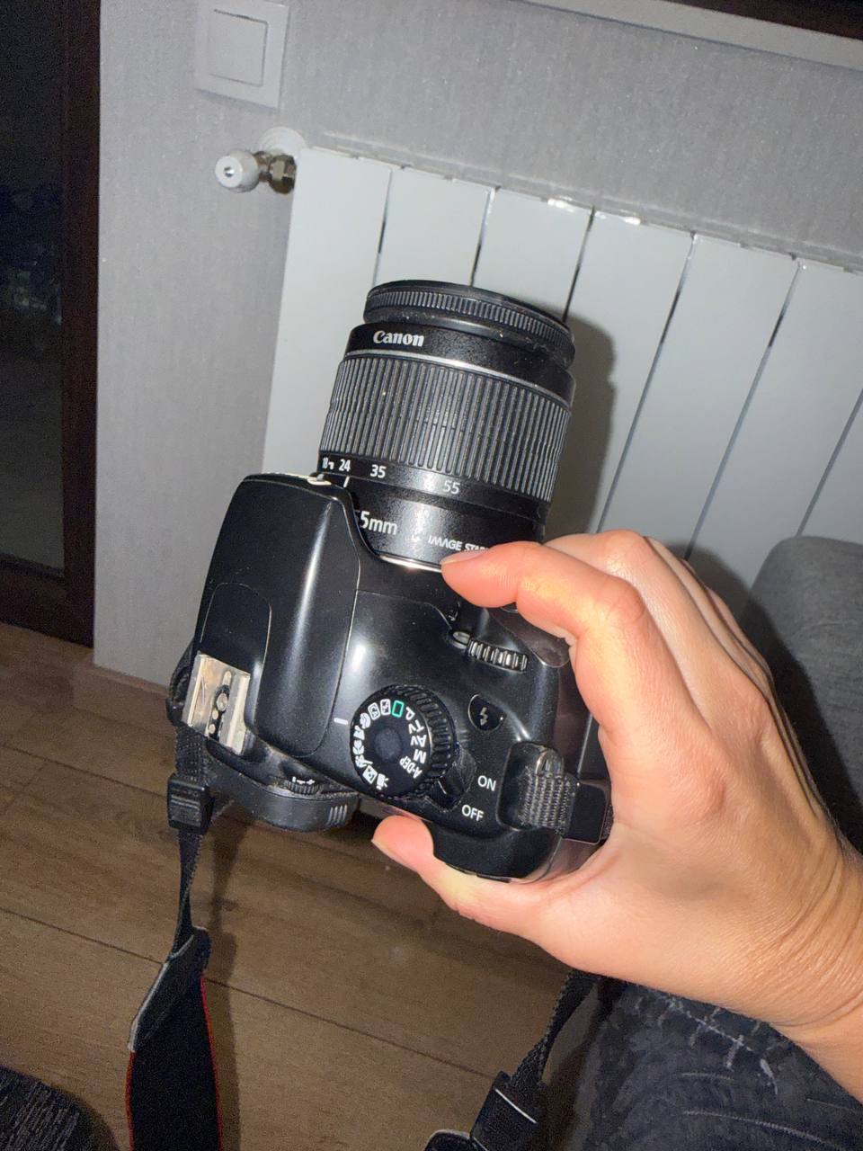 Canon EOS 1100D + объектив EF-S 18-55mm (комплект №1)