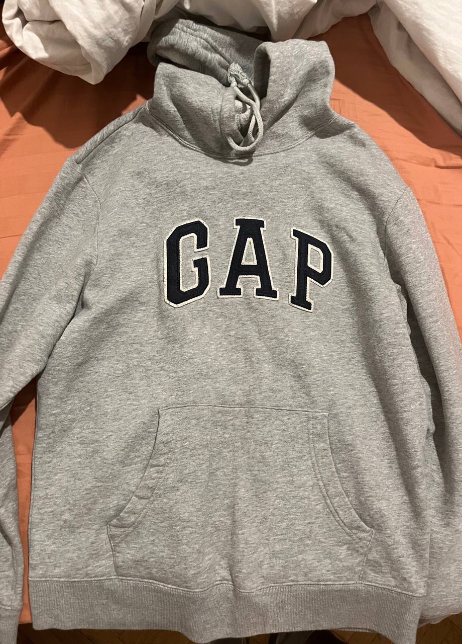 Серое худи GAP с капюшоном