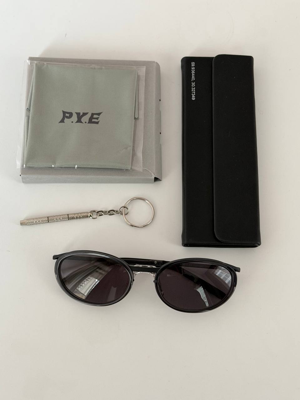 Солнцезащитные очки PYE новые