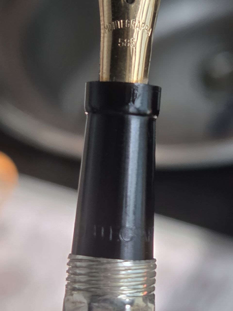 Серебряная перьевая ручка Montegrappa Reminiscence с золотым пером 585