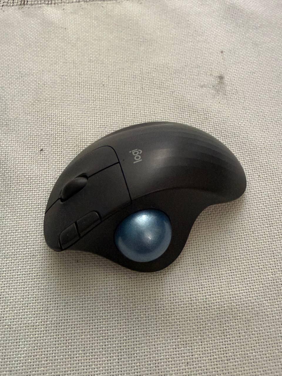 Трекбол Logitech ERGO M575