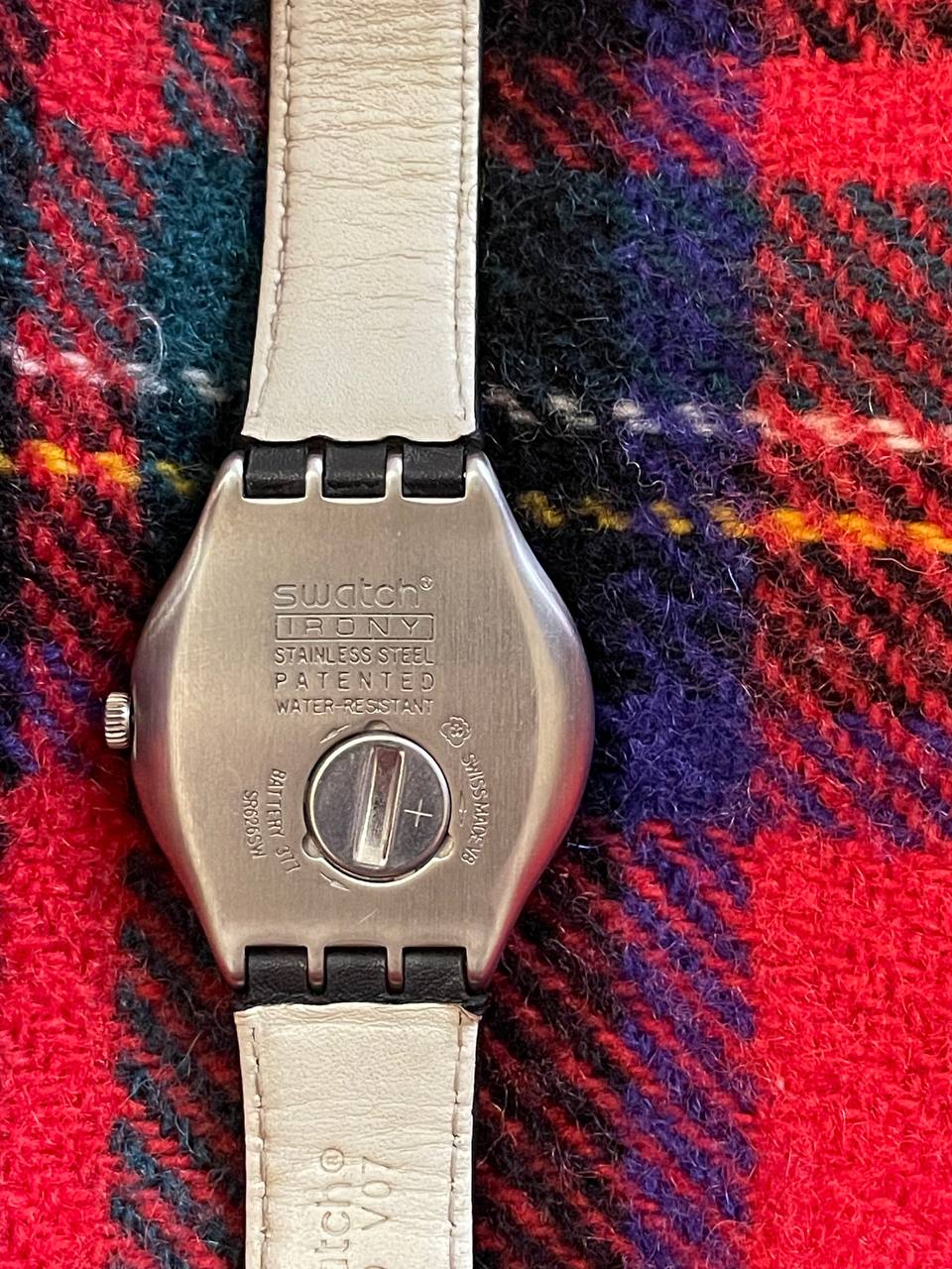Часы Swatch Irony Antonin YGS133C
