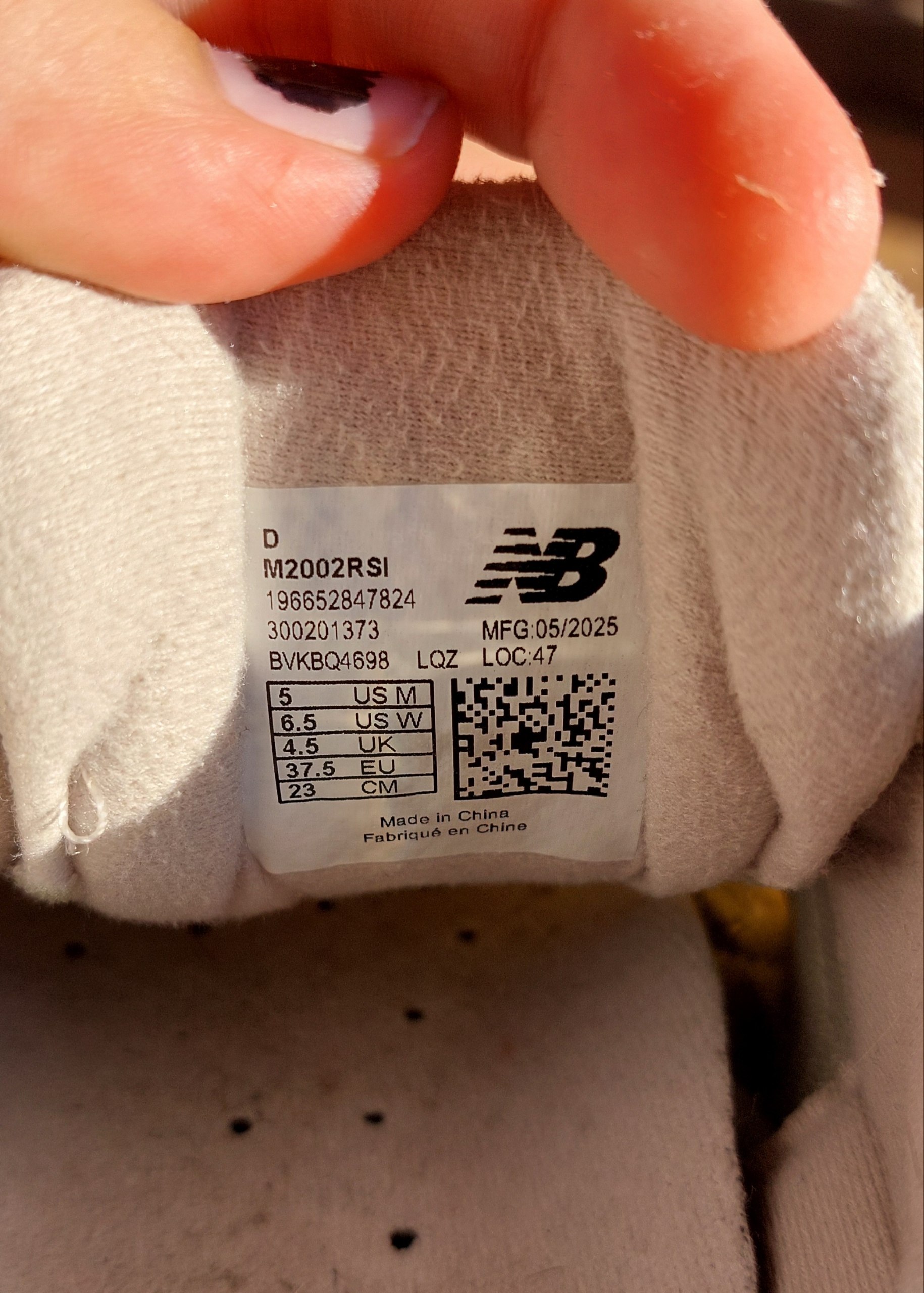 New Balance 2002R Driftwood/Sandstone, размер 37,5
