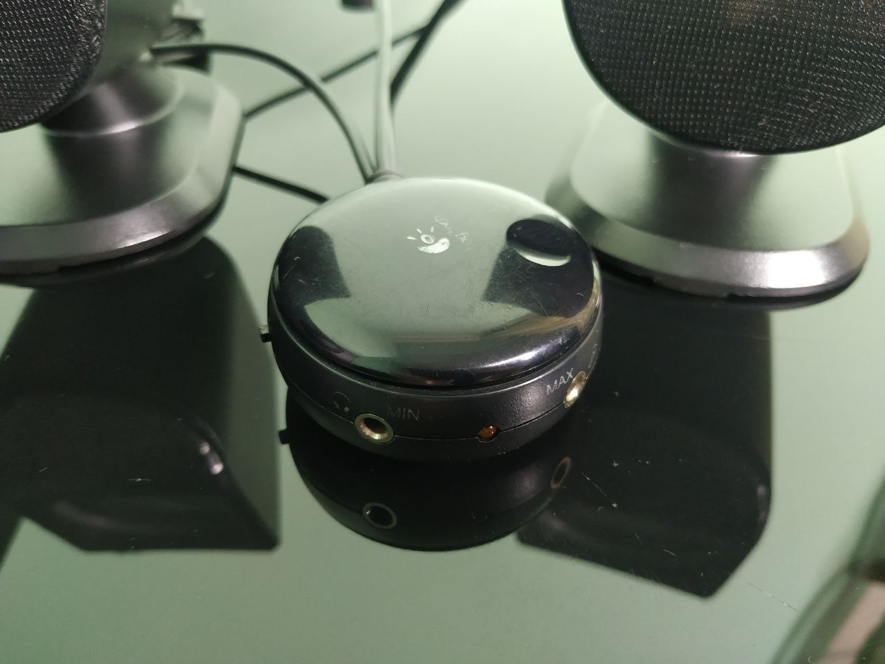 Мультимедийная акустика Logitech S-220 2.1