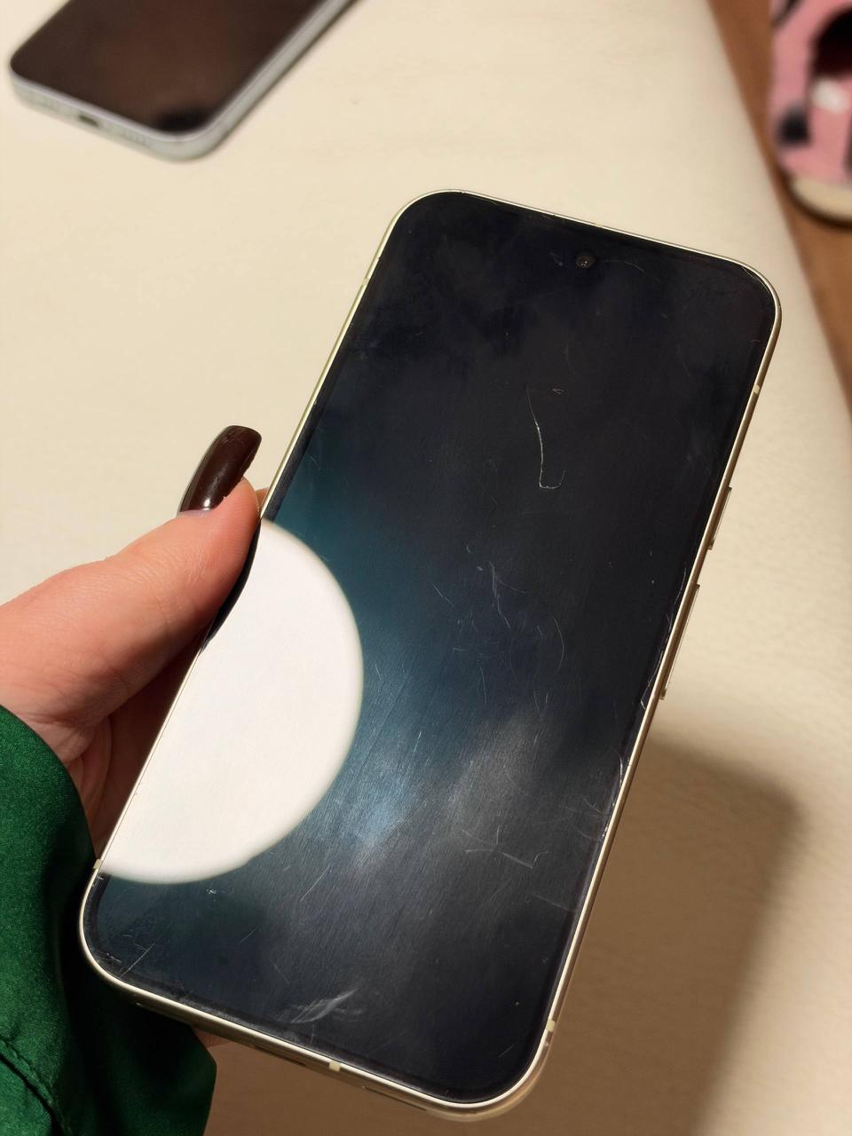 Google Pixel 10 12/128 ГБ Lemongrass