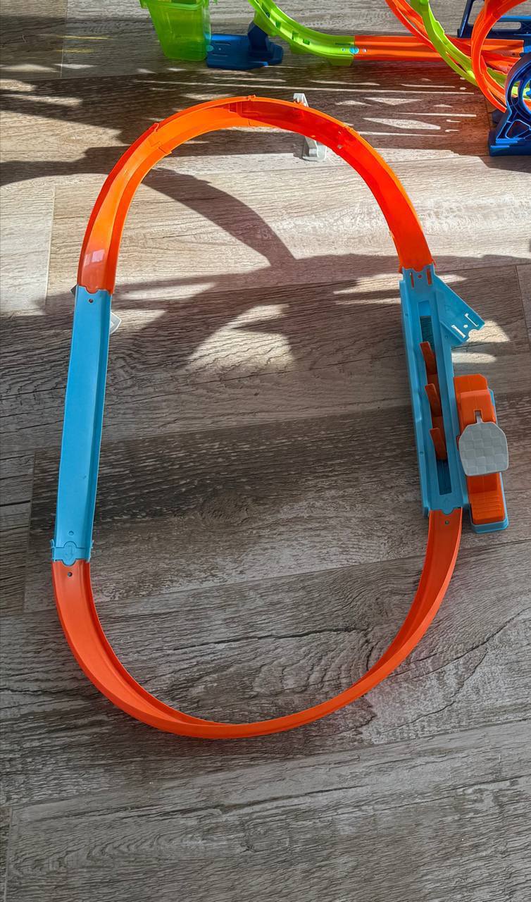 Hot Wheels трасса-горка трек