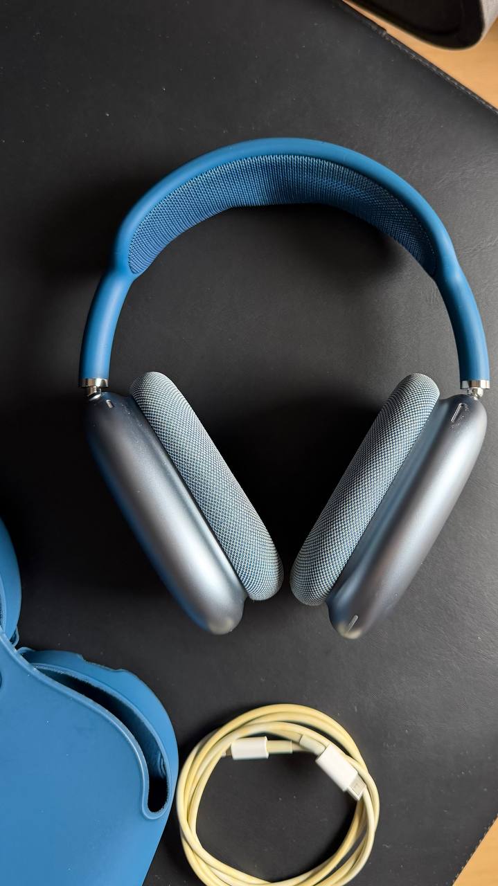Apple AirPods Max синие