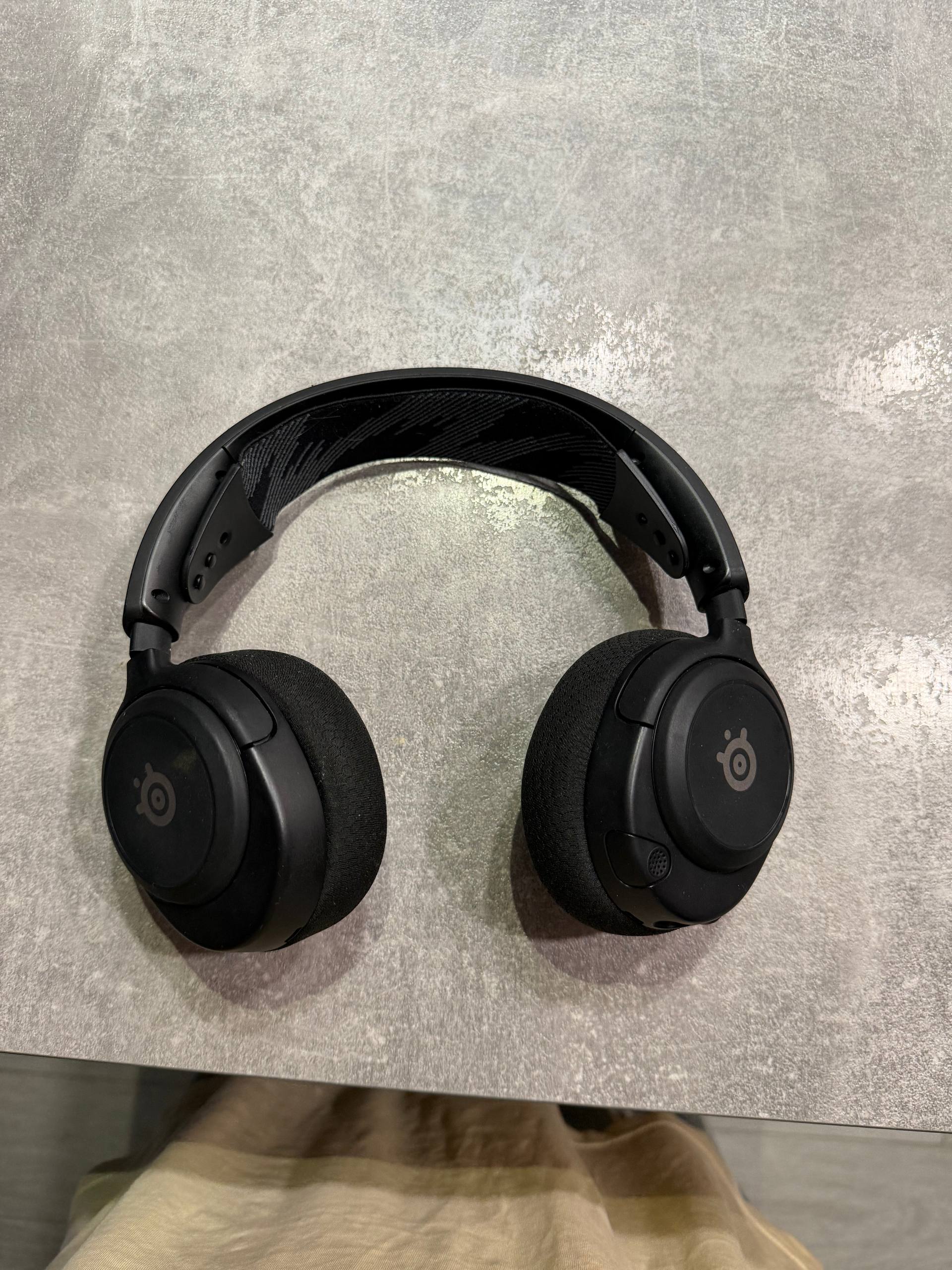 Наушники SteelSeries Arctis Nova 5