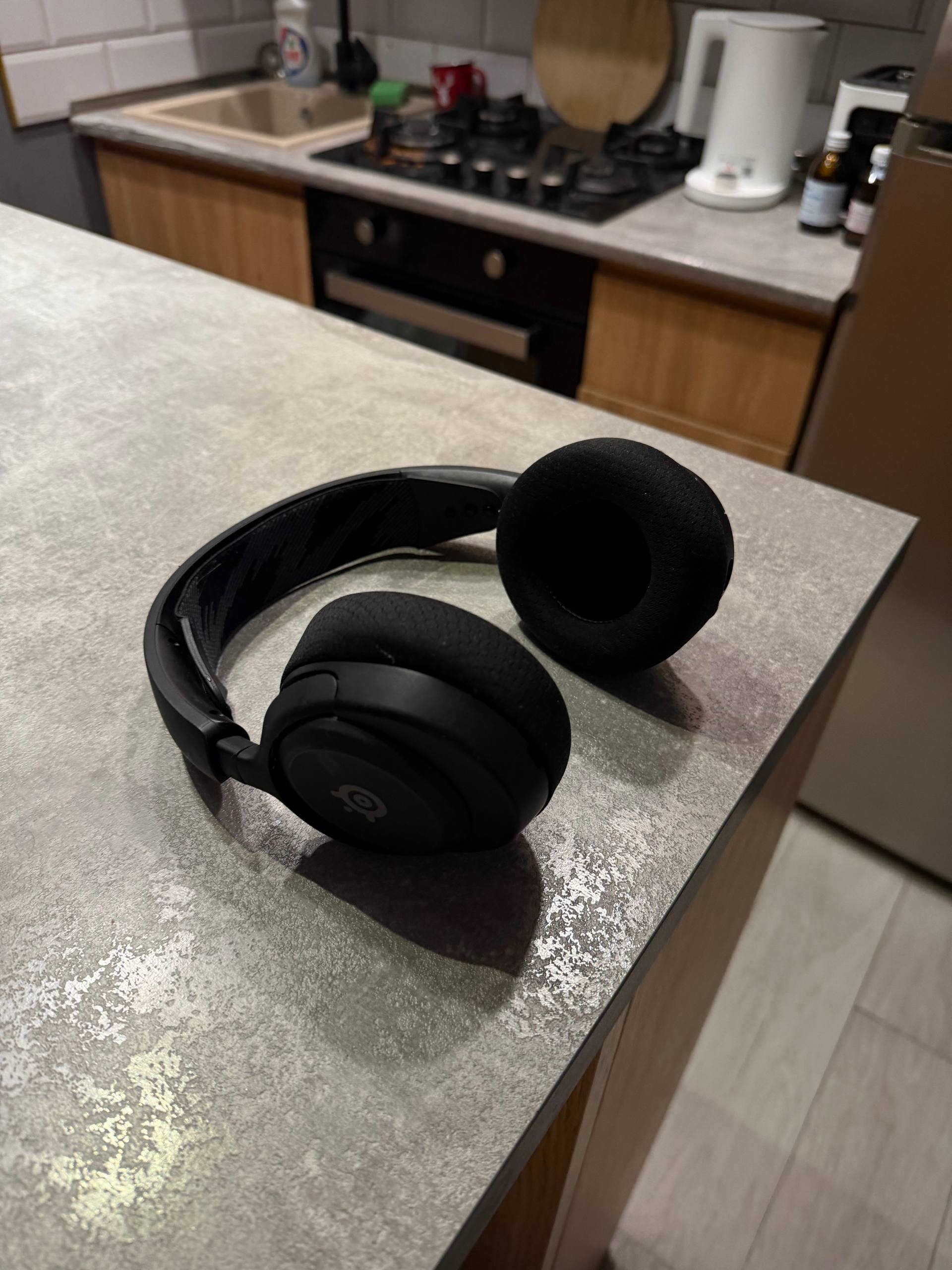 Наушники SteelSeries Arctis Nova 5