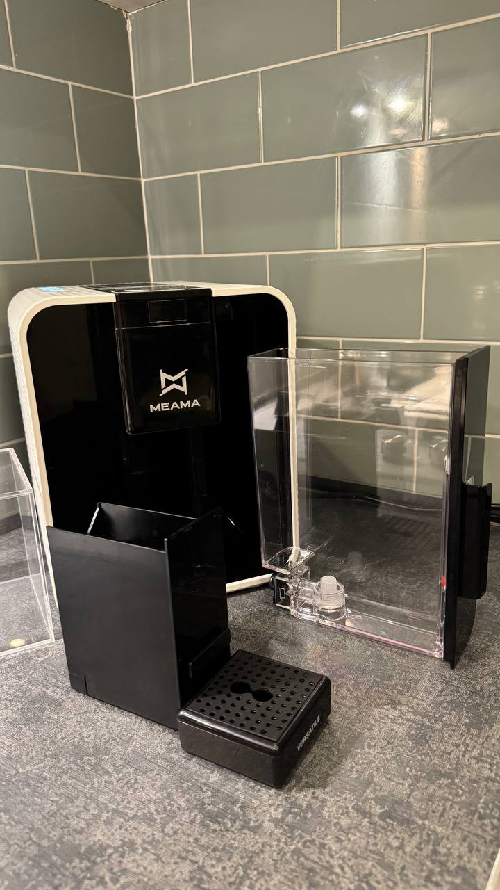 Капсульная кофемашина MEAMA Versatile 2in1 с капсулами и аксессуарами