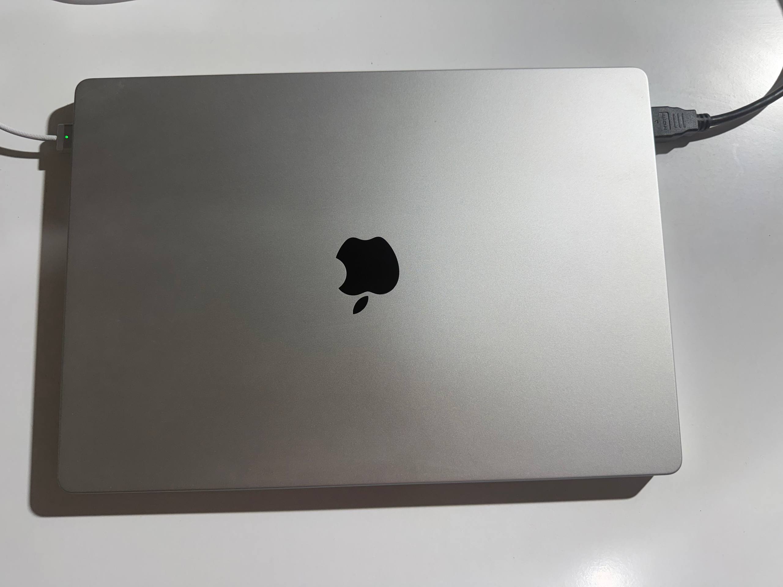 MacBook Pro 16 дюймов M1 Max 32GB 1TB