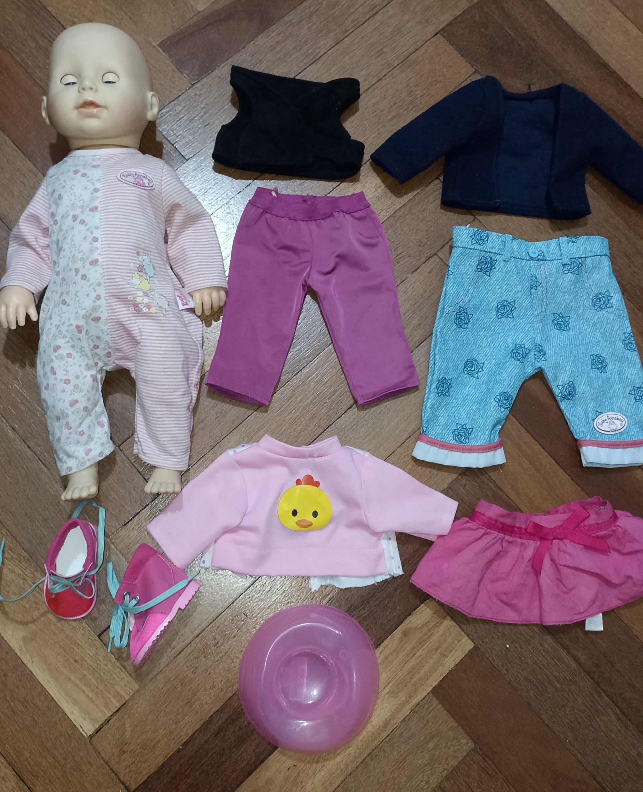 Кукла Anabel с одеждой, ботинками и горшком