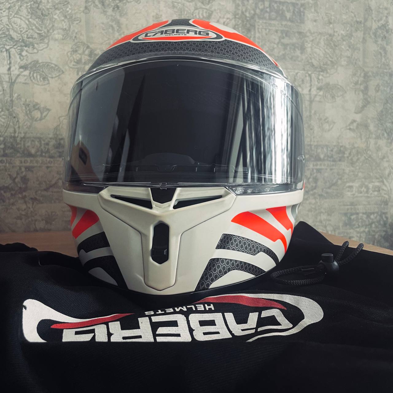 Мотошлем Caberg размер XL