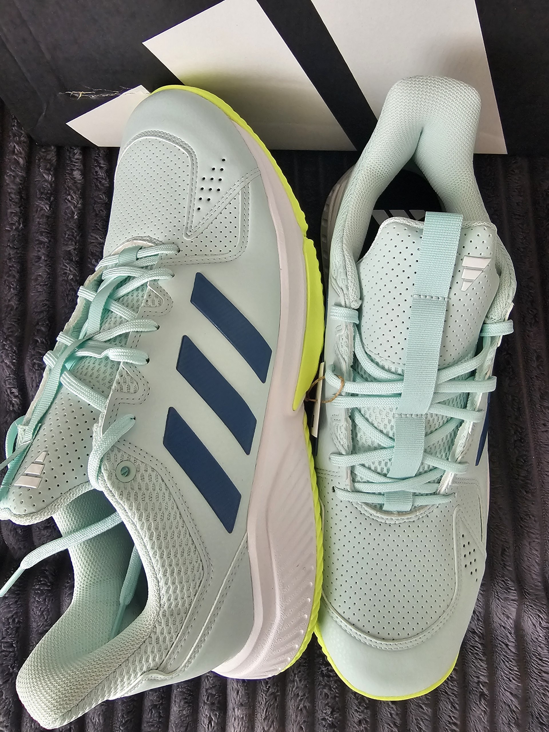 Кроссовки Adidas 45/46
