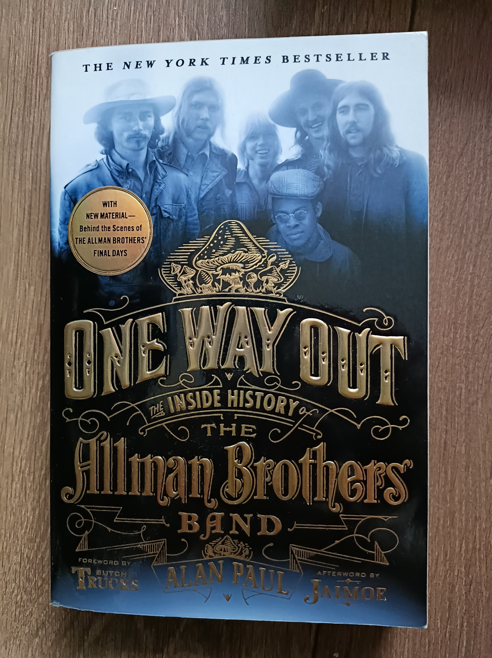 Книга «One Way Out: The Inside History of the Allman Brothers Band» (Alan Paul)