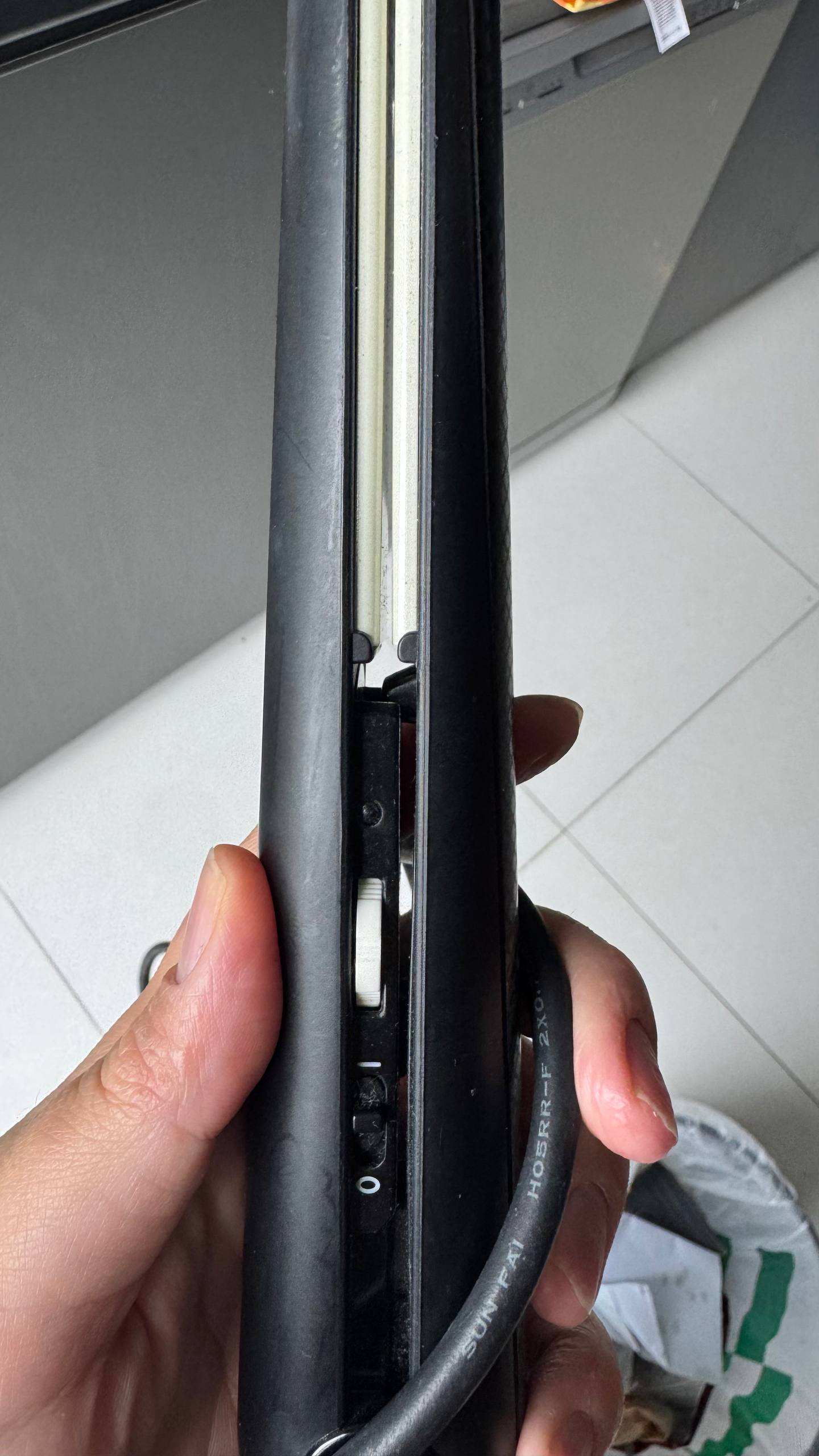 Выпрямитель для волос Philips HP8333