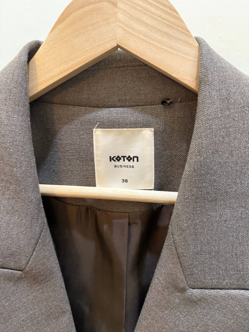 Пиджак Koton Premium, размер 38 (M-L), новый