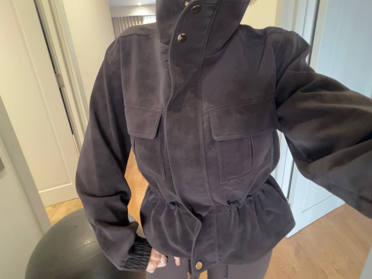 Куртка Zara из плотной искусственной замши с поясом, размер S