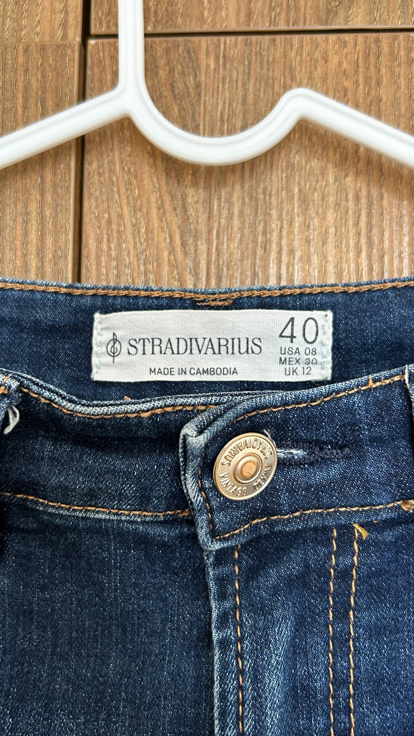 Синие джинсы клеш Stradivarius, размер 40