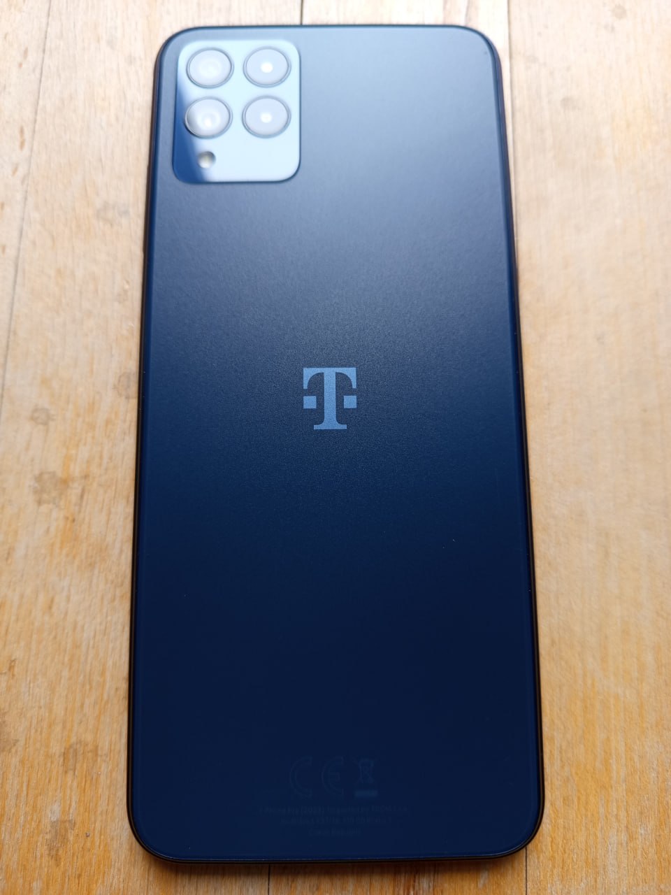 T Phone Pro 5G 6/256 ГБ