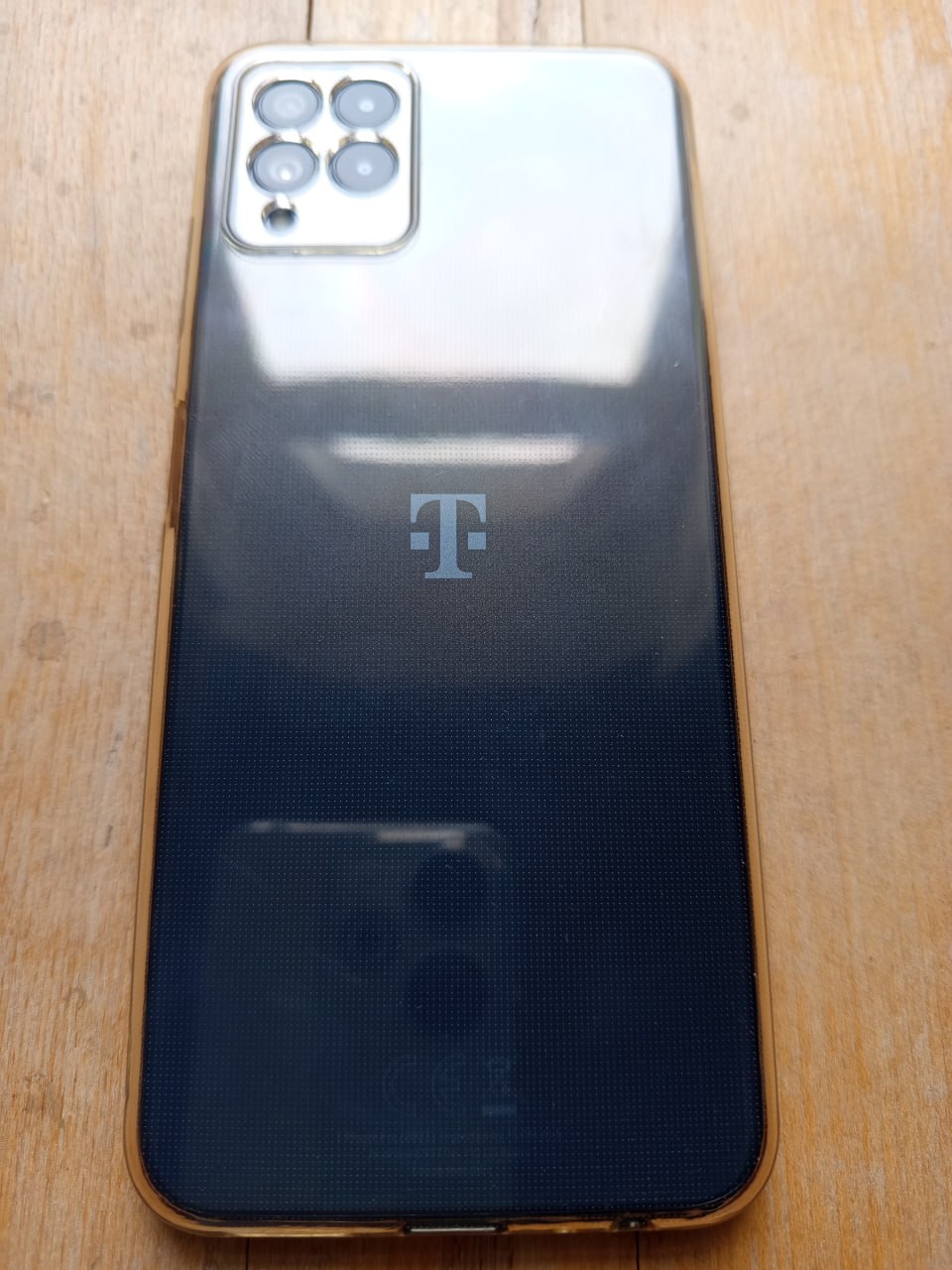 T Phone Pro 5G 6/256 ГБ