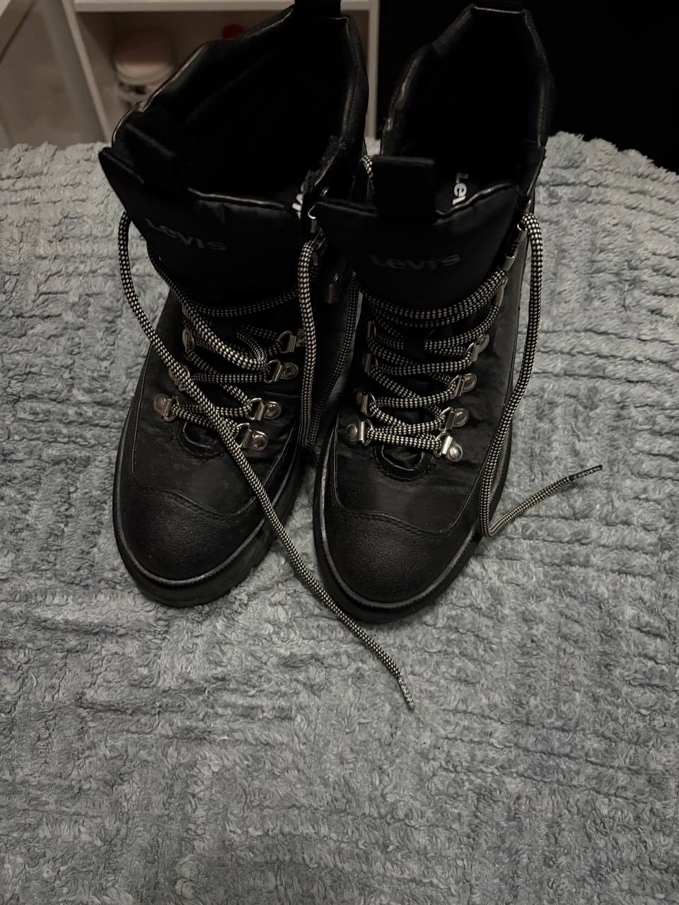 Женские сапоги Levi's, размер 40