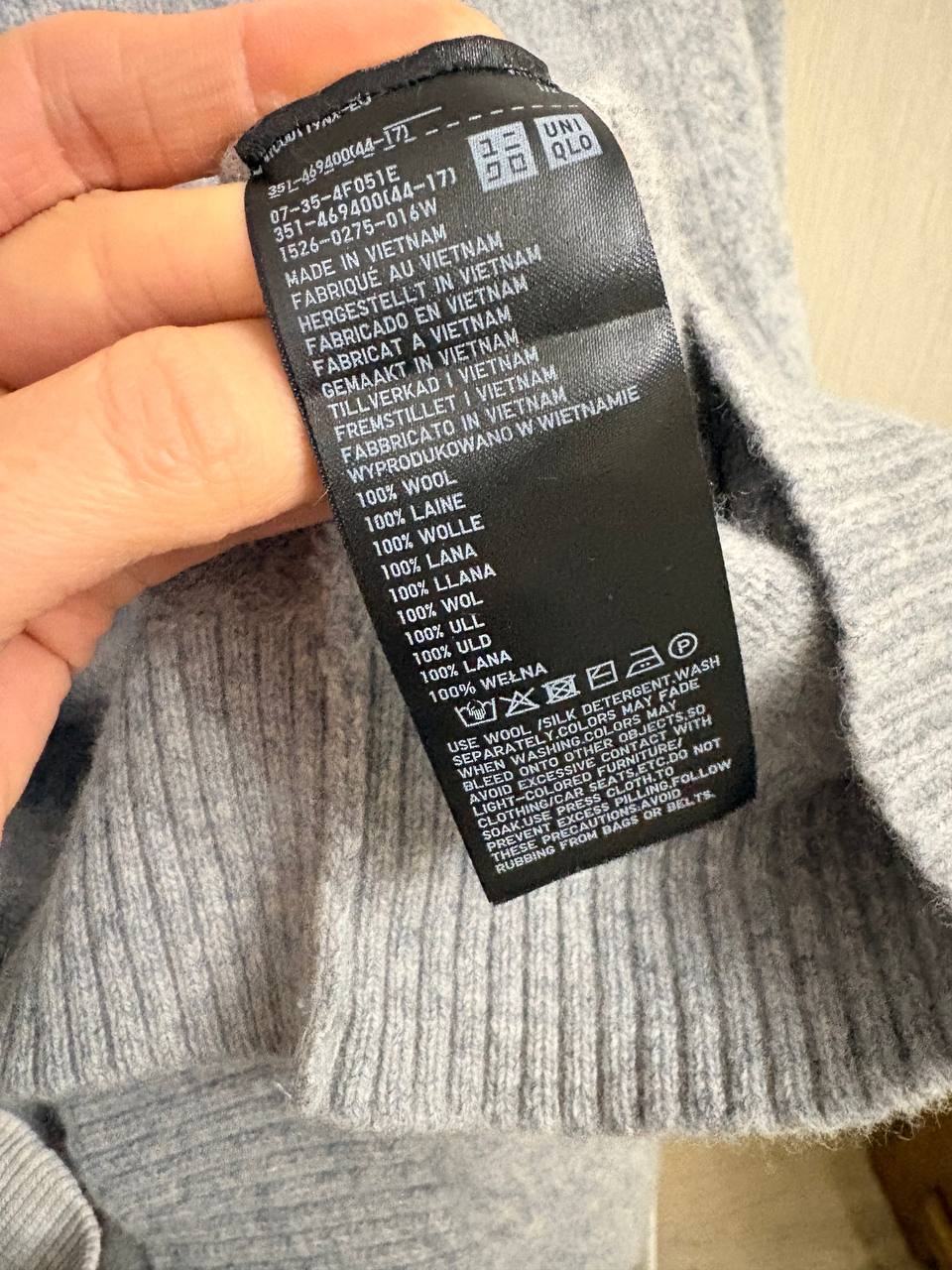 Свитер UNIQLO 100% шерсть, размер M