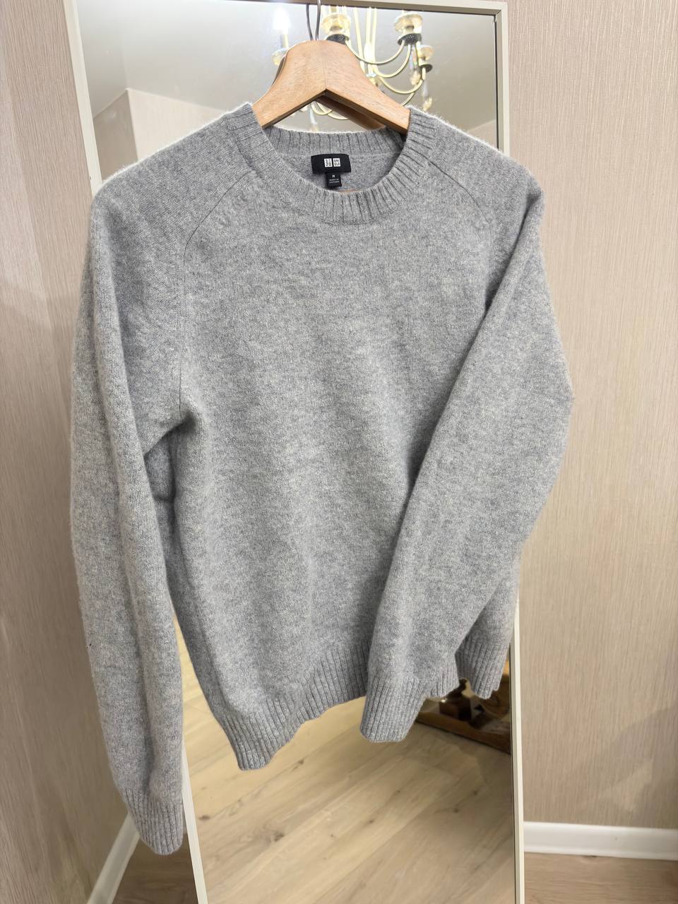 Свитер UNIQLO 100% шерсть, размер M