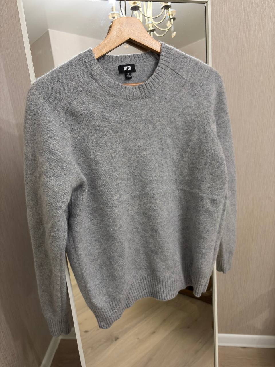 Свитер UNIQLO 100% шерсть, размер M