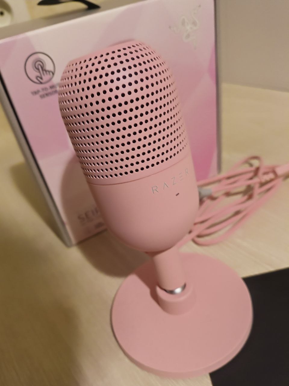 Razer Seiren Mini V3 Quartz микрофон