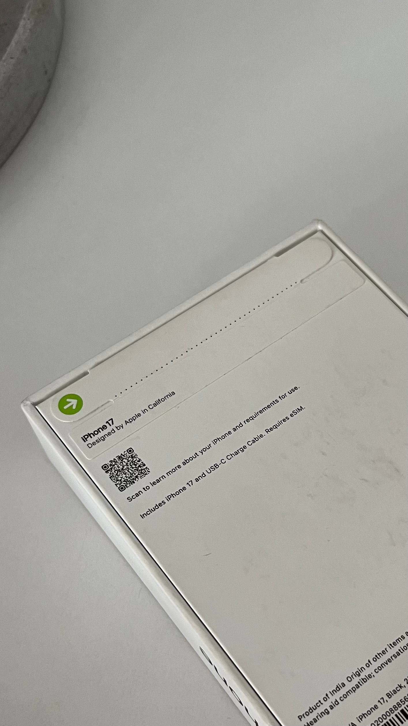 iPhone 17 256 ГБ Black (eSIM)