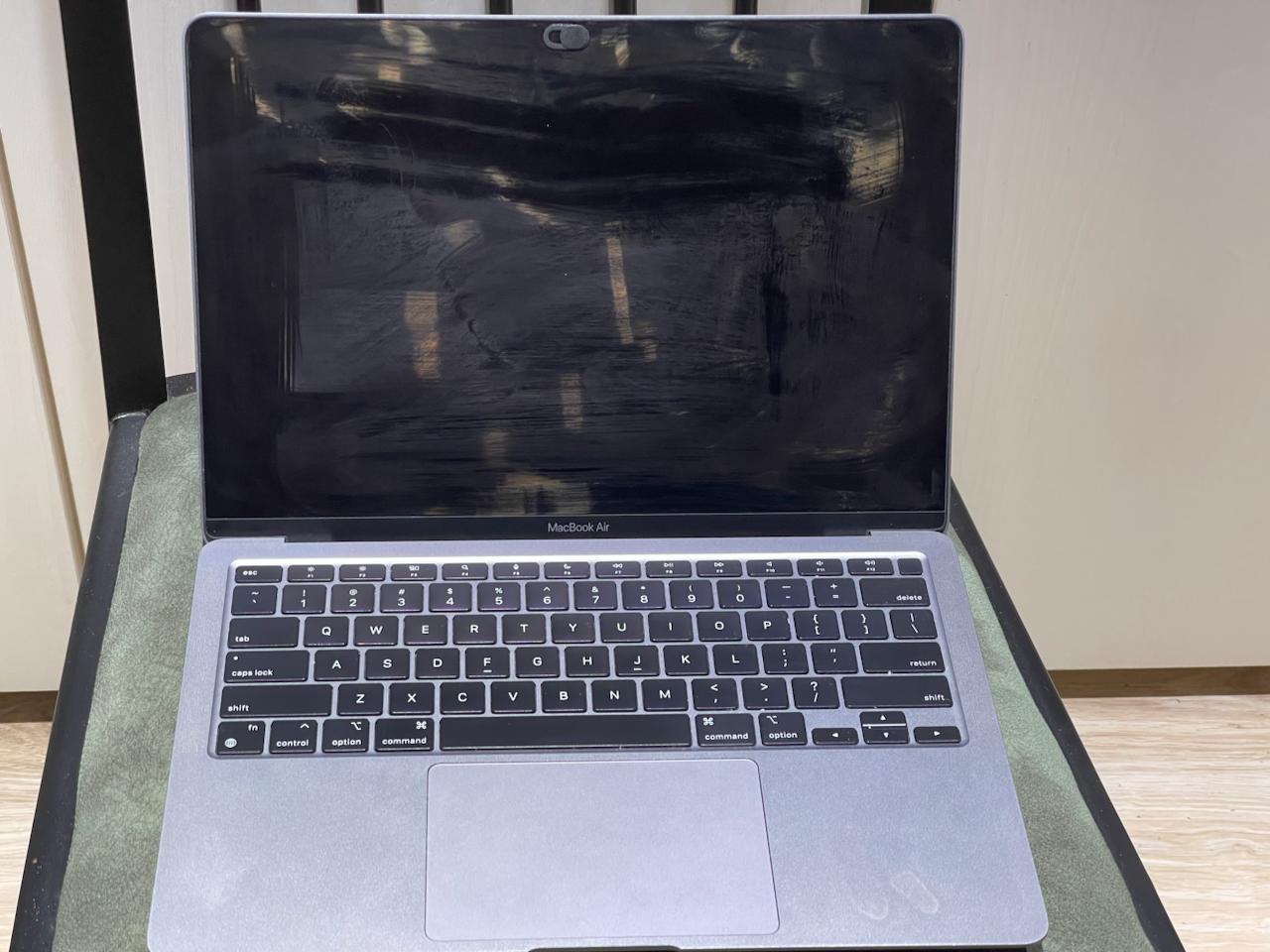 Ноутбук Apple MacBook Air 13 M1 2020 8/256 ГБ
