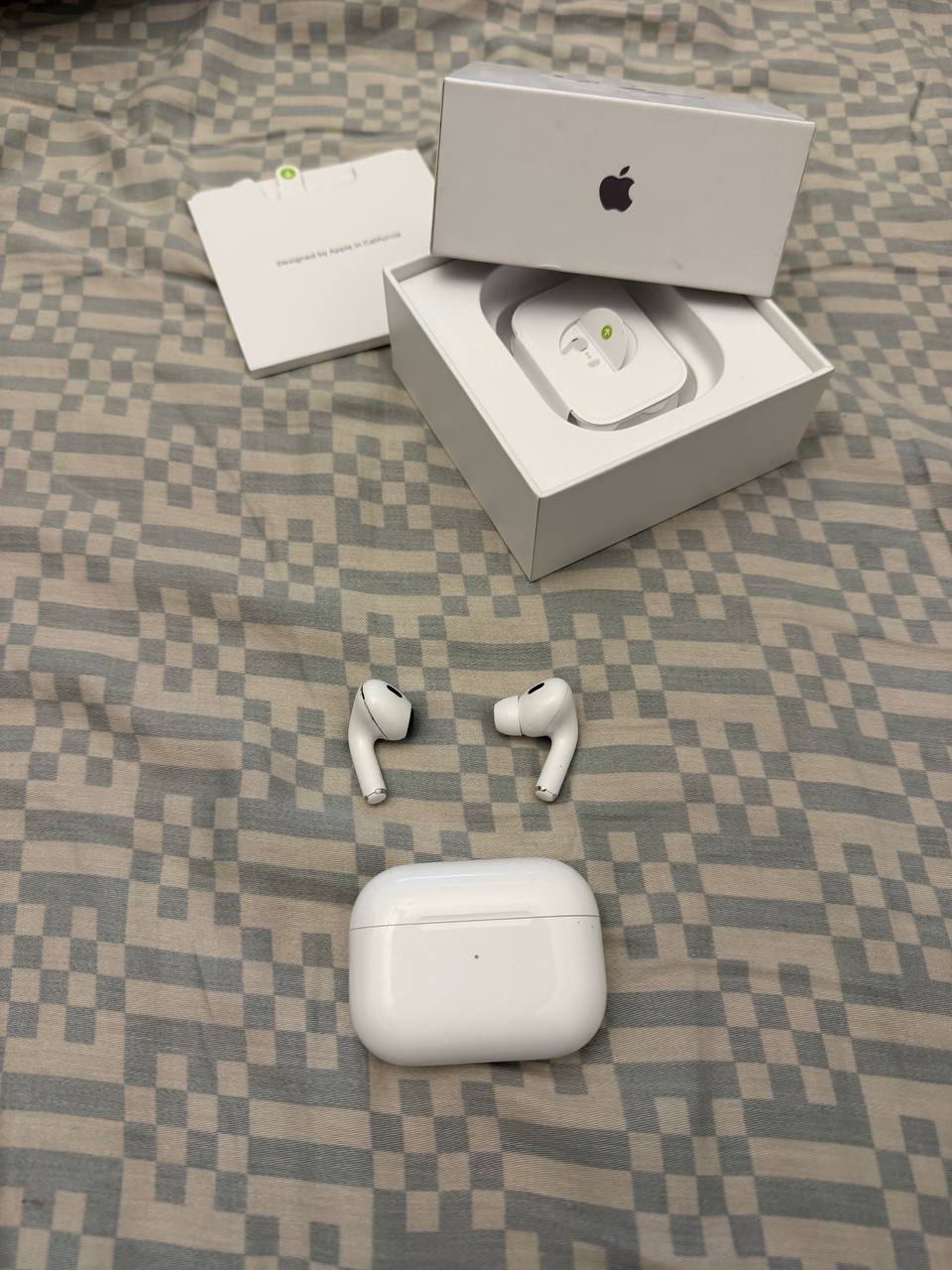 AirPods Pro 2 (Lightning) — левый наушник не работает