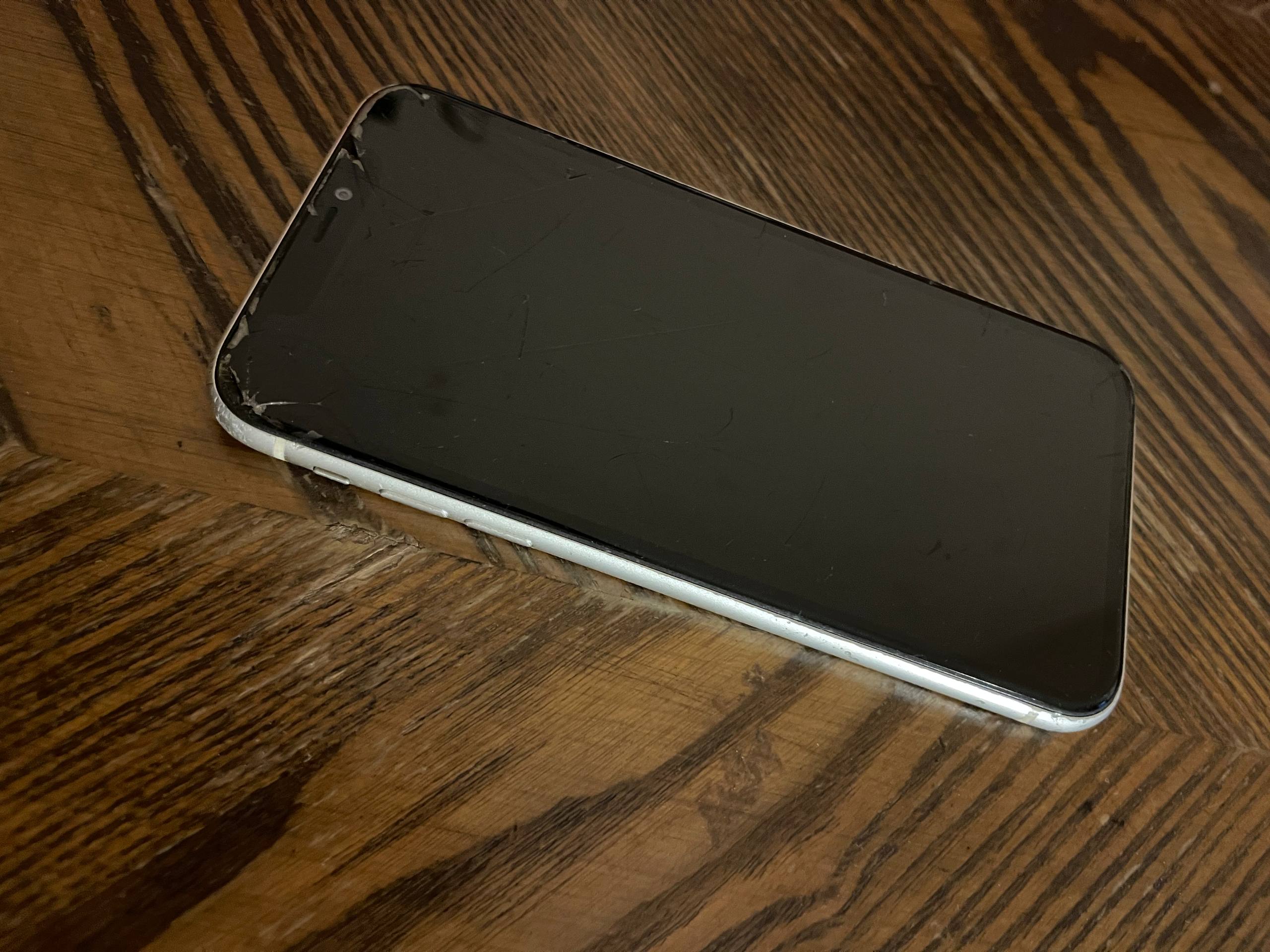 iPhone 11 на запчасти