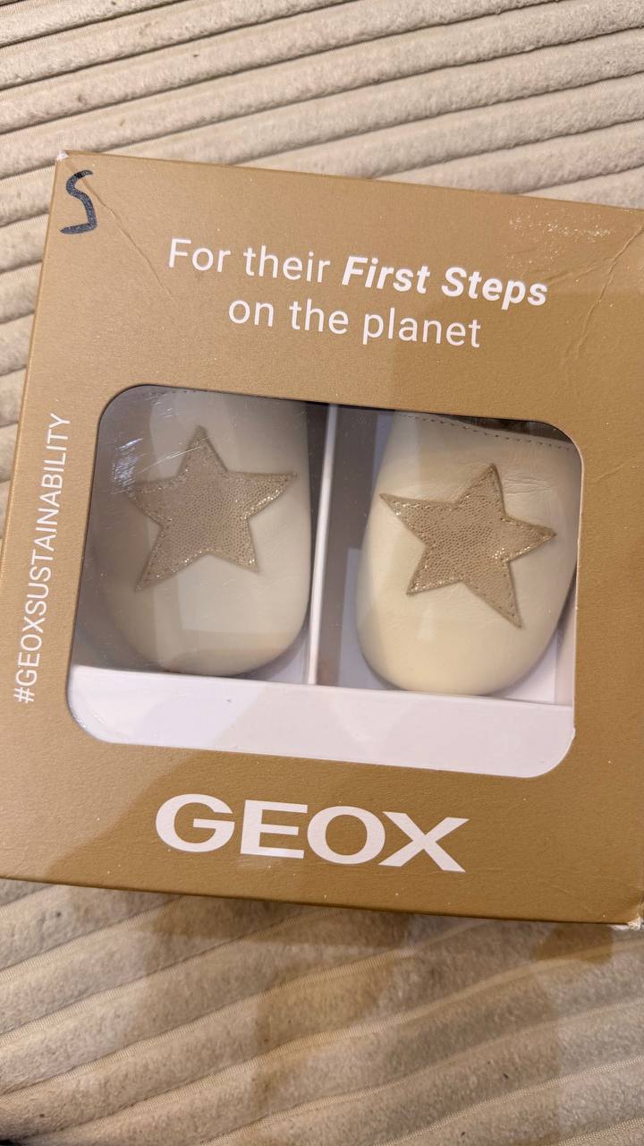 Детская кожаная обувь Geox, размер S