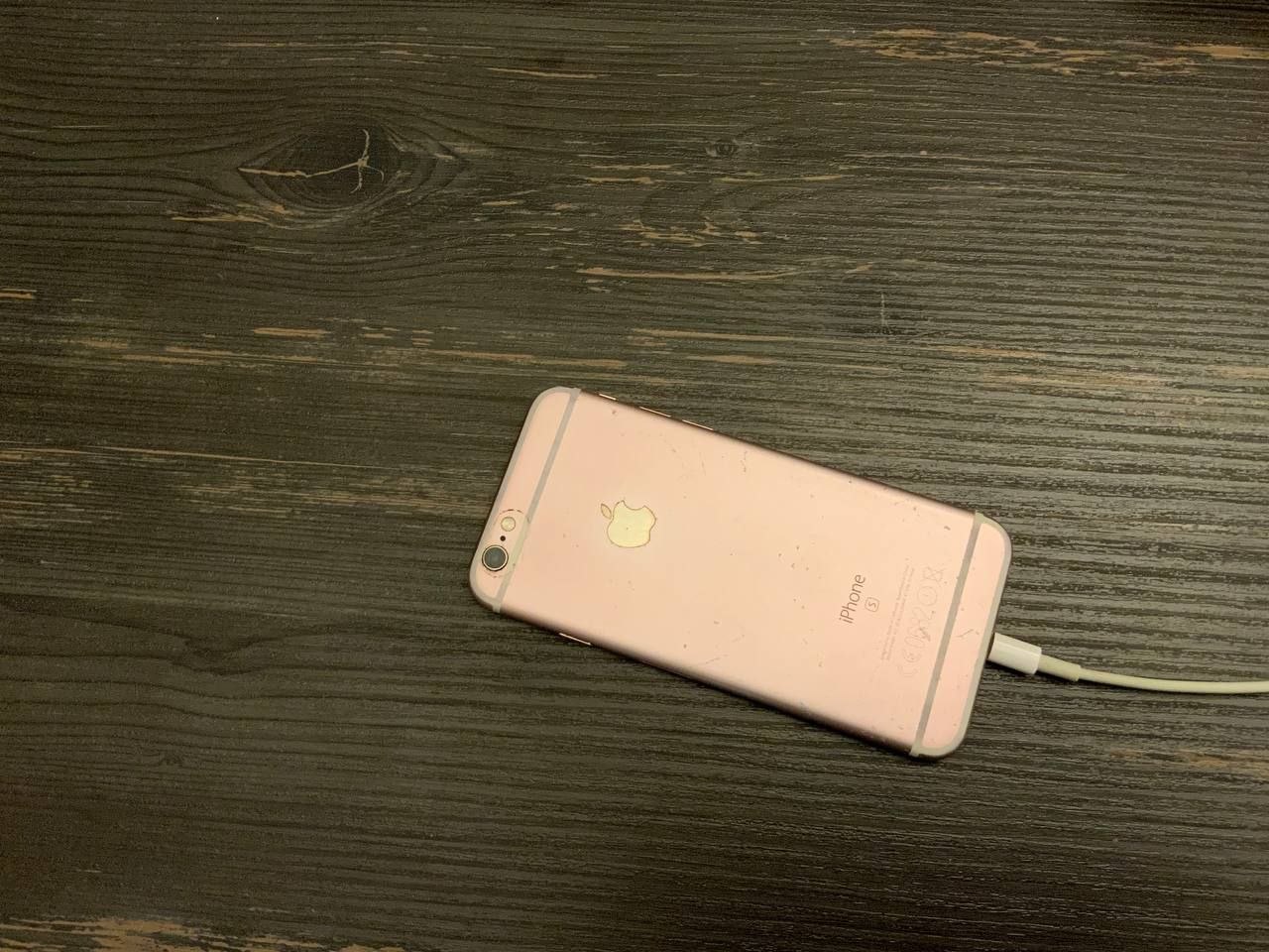iPhone 6s 16GB розовый