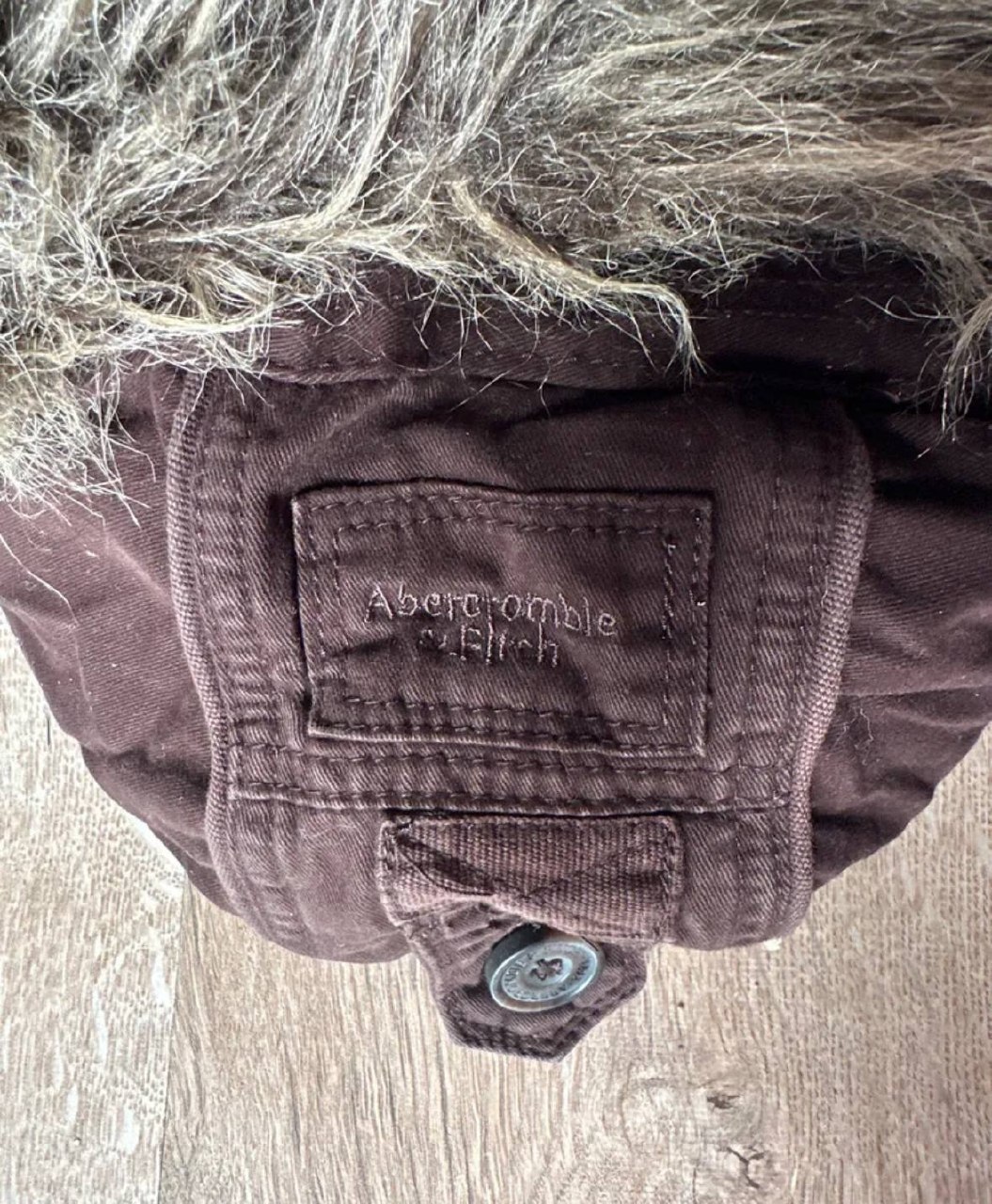 Винтажная куртка Abercrombie & Fitch с капюшоном и мехом, размер S