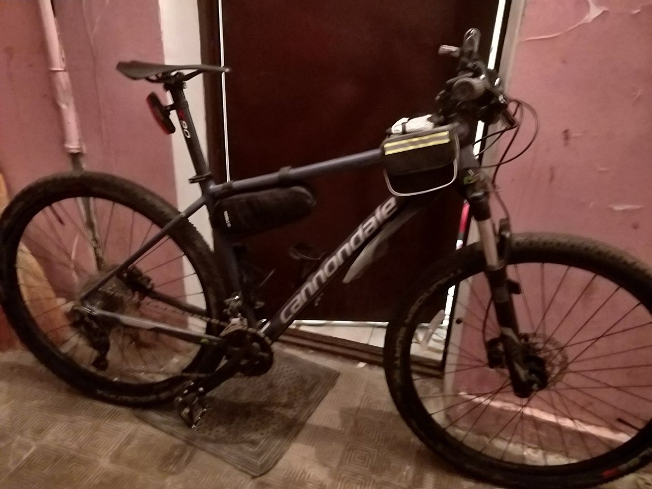 Горный велосипед Cannondale TRAIL 4 2018, рама L
