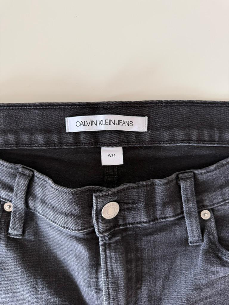 Шорты мужские джинсовые Calvin Klein