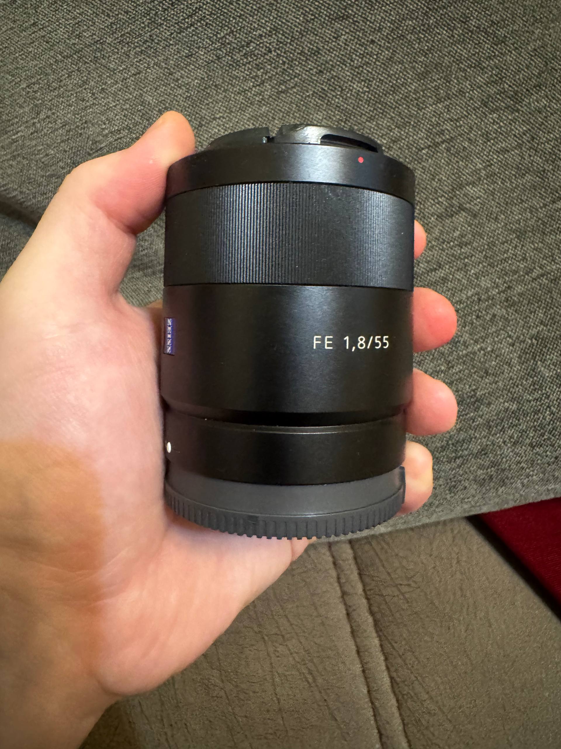 Объектив Zeiss 55mm f/1.8 для Sony E