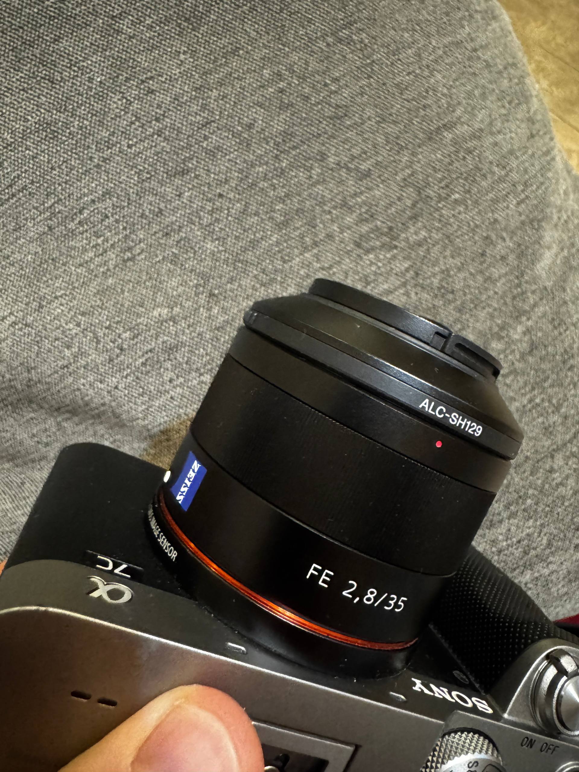 Объектив Zeiss 55mm f/1.8 для Sony E